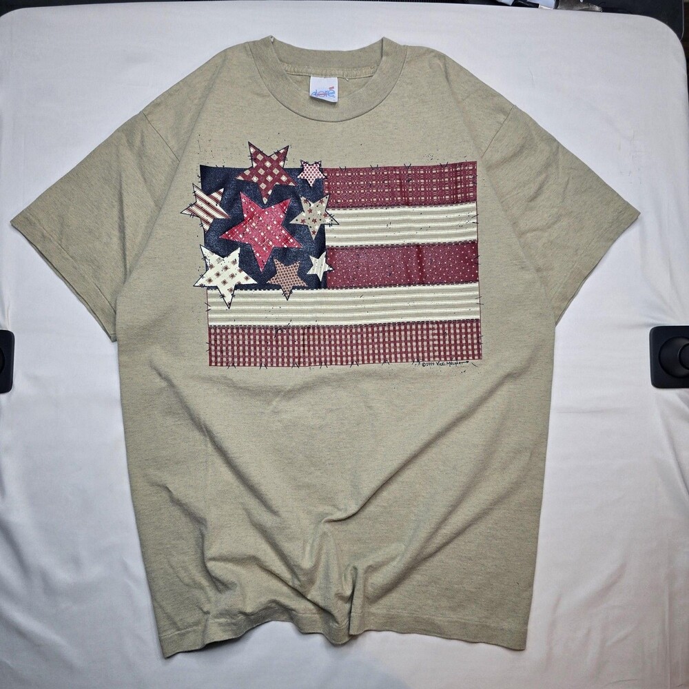 Vintage Alore Shirt Mens L Beige Patriotic Flag Graphic Tee Vicki Melhart 90s